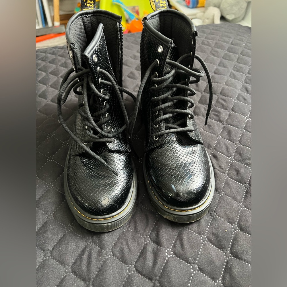 Black snake skin Dr martens size 4
